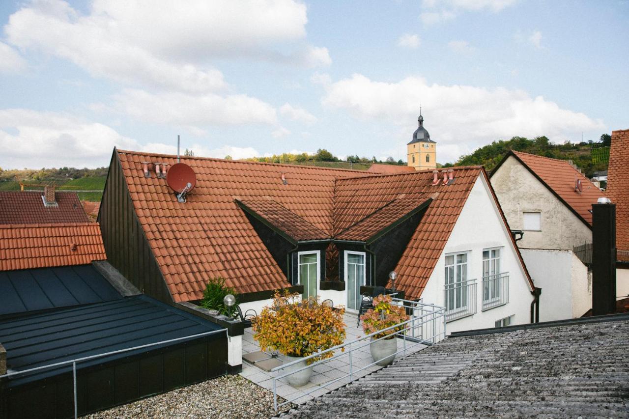 Weingut Pastoriushaus - Artur Steinmann Hotel Sommerhausen Ngoại thất bức ảnh